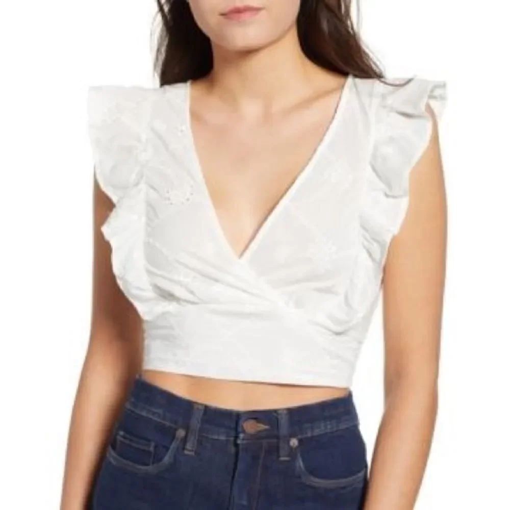 Love, Fire White Eyelet Ruffle Top SzS/P